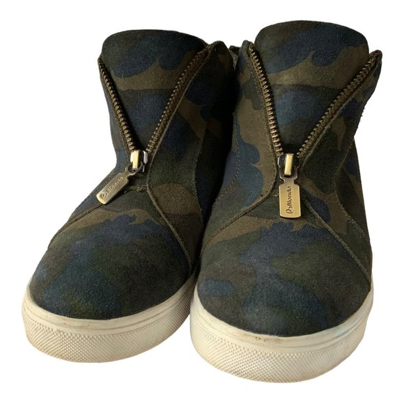 Blondo Glenda Camo Wedge Bootie \ Size 8M - Picture 4 of 13